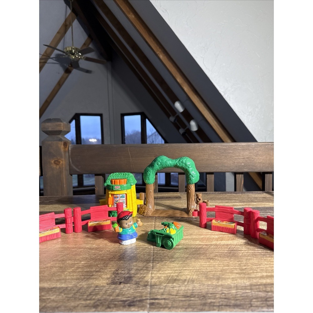 Fisher Price Little People Baby Animals Petting Zoo Kiosk, 1 Figure, NO ANIMALS